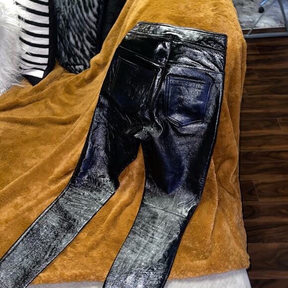 Alexander Wang Snap-Detailed Patent Leather Skinny Pants in Black - Picture 9 of 12